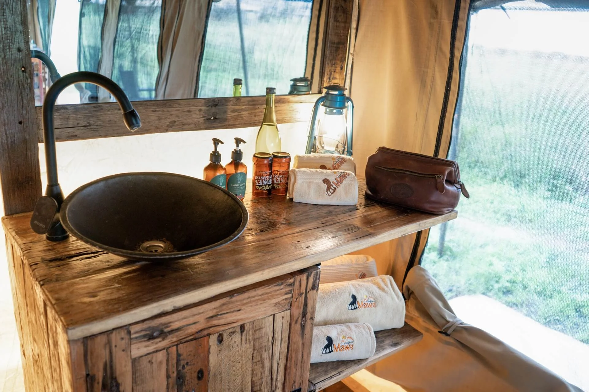 ensuite-bathroom-vanity-mawe-tented-camp.webp