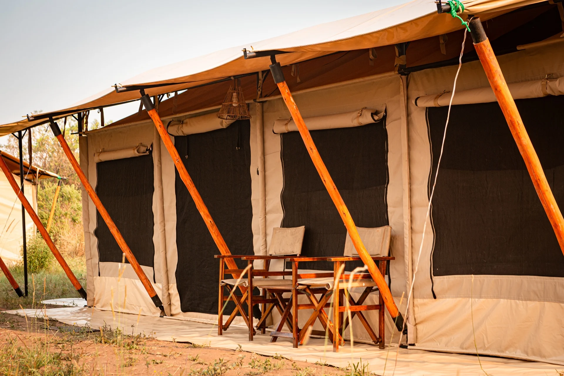 guest-tent-veranda-gnu-mara-river-camp.webp
